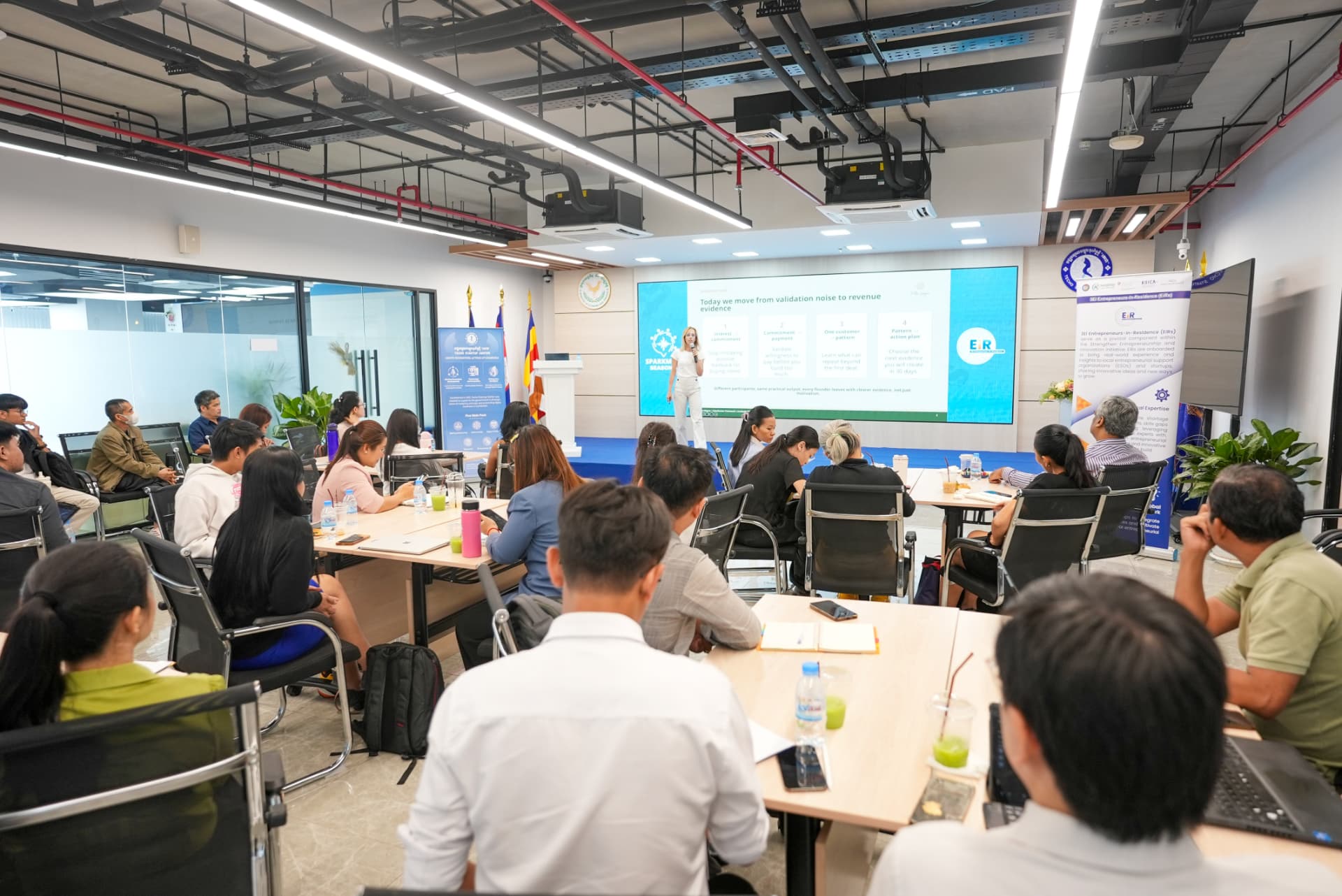 Petra Wagner presenting to startup founders during a program session